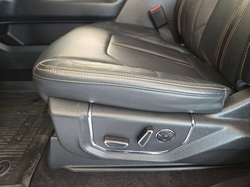 Used 2023 Ford Expedition Platinum image 23