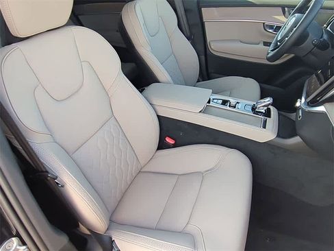 New 2026 Volvo XC90 B6 Plus w/ Protection Package Premier image 21