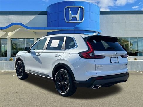 Used 2023 Honda CR-V Sport Touring image 4