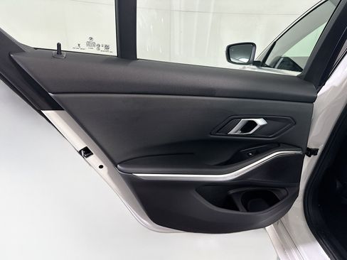 Used 2025 BMW 330i Sedan image 28