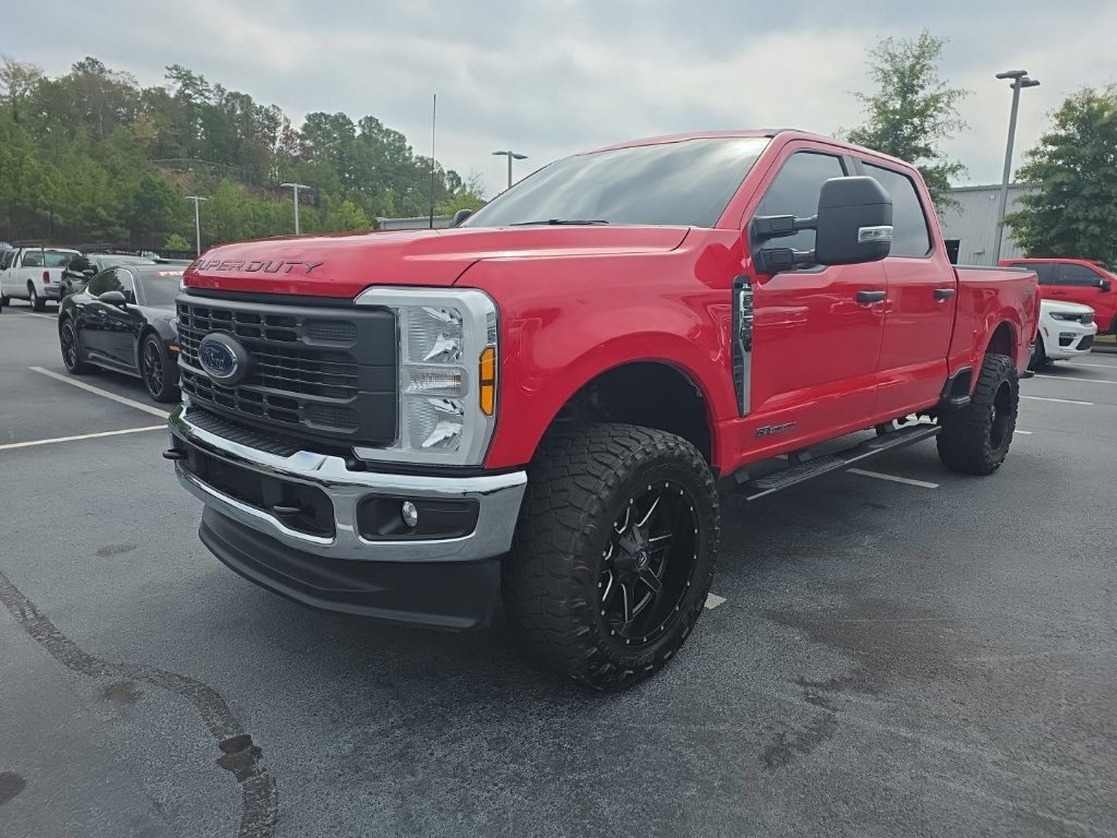 Certified 2025 Ford F250 XL w/ XL Chrome Package AWD/4WD image 2