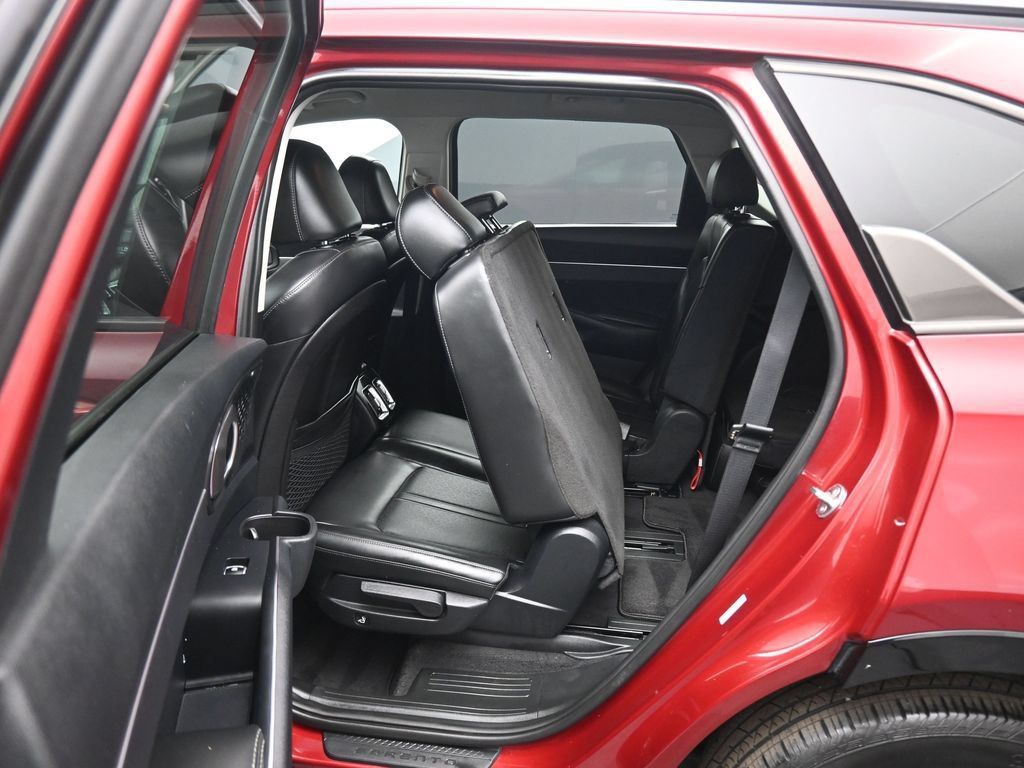 Used 2023 Kia Sorento S FWD image 38
