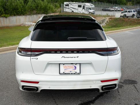 Used 2023 Porsche Panamera 4 w/ Premium Package AWD/4WD image 16