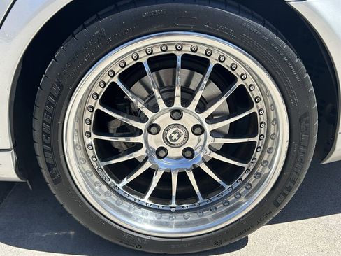 Used 2005 Mercedes-Benz E 500 Sedan image 26
