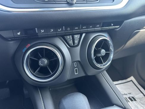 Used 2024 Chevrolet Blazer LT image 12