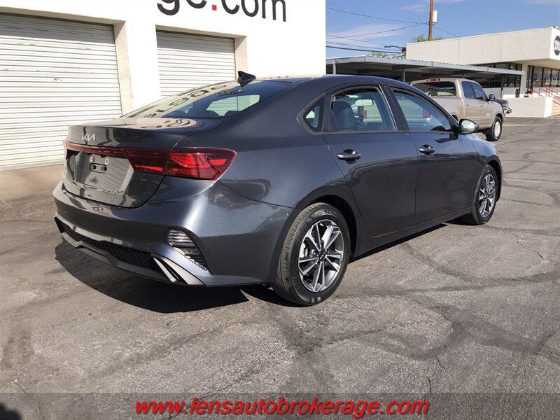 Used 2024 Kia Forte LXS FWD image 8