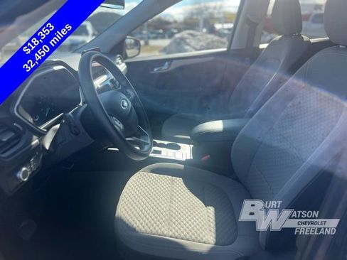 Used 2021 Ford Escape SE image 8