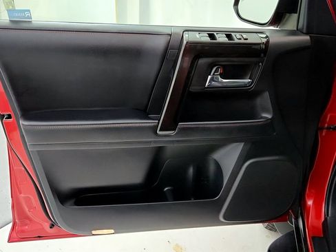 Certified 2024 Toyota 4Runner TRD Off-Road Premium w/ Moonroof Package AWD/4WD image 21