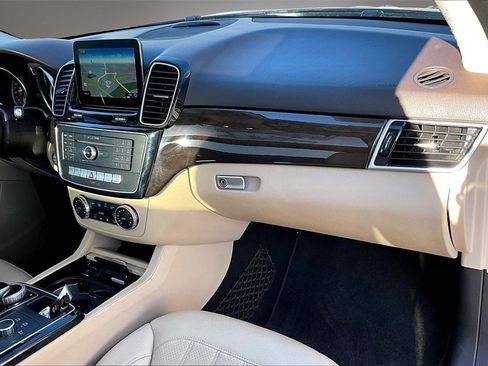 Used 2016 Mercedes-Benz GLE 350 w/ Premium Package image 25