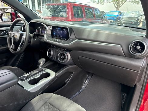 Used 2022 Chevrolet Blazer LT FWD image 19