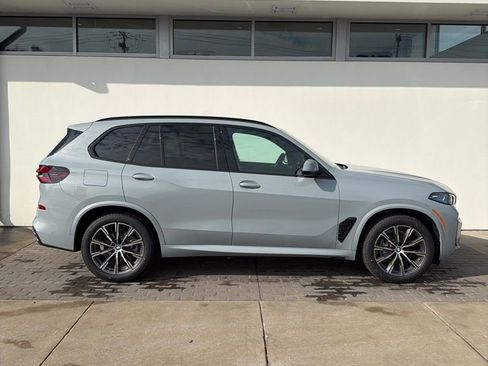 New 2026 BMW X5 xDrive40i w/ M Sport Package image 4