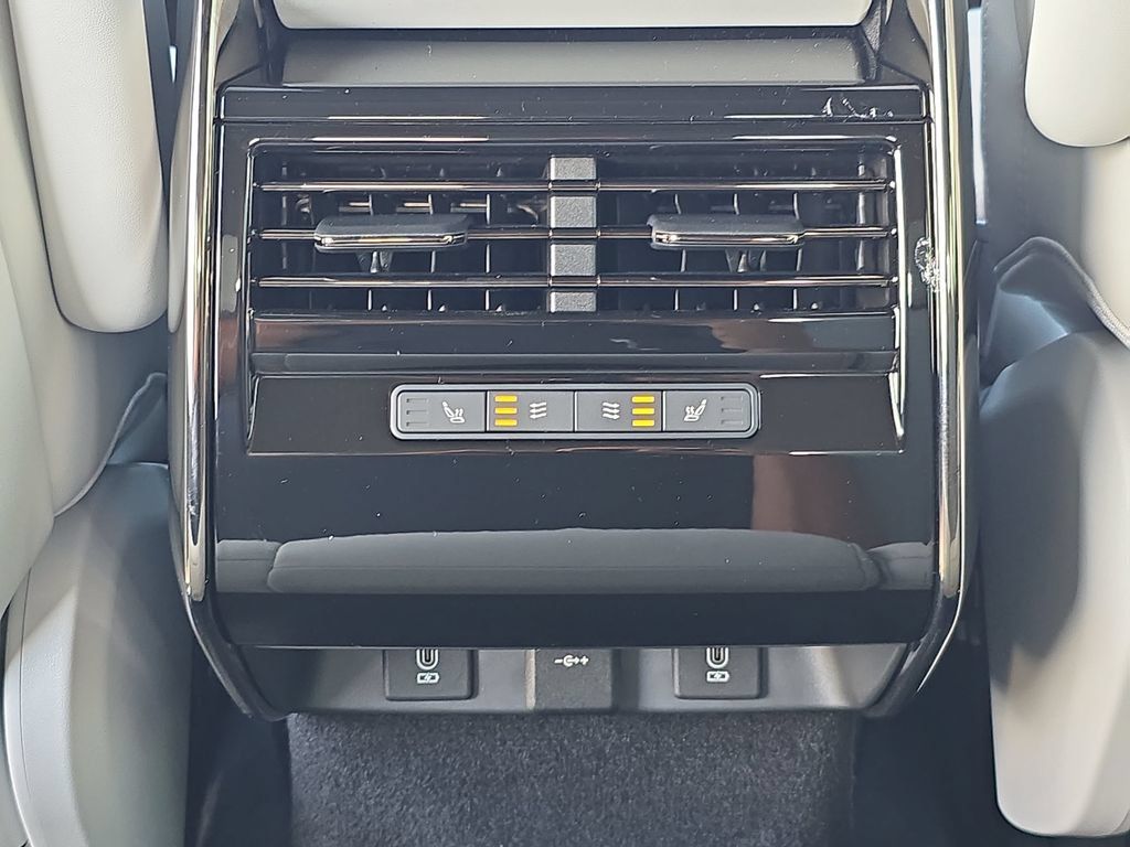 New 2027 Land Rover Range Rover Sport SE AWD/4WD image 13