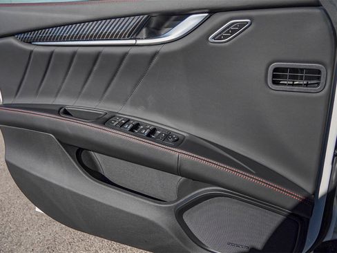 Certified 2024 Maserati Ghibli Modena Q4 image 25