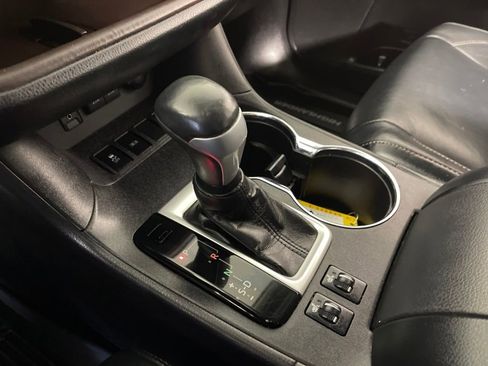 Certified 2017 Toyota Highlander XLE w/ Carpet Mat Package image 22