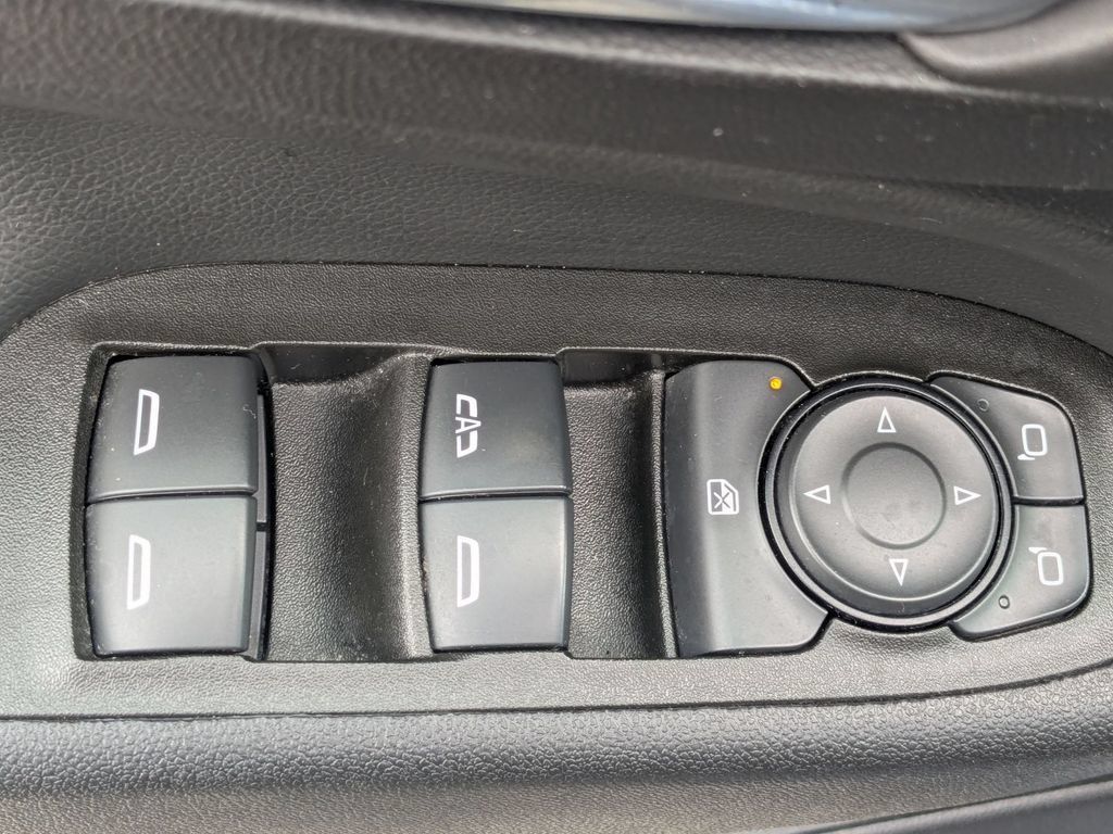 Used 2024 Chevrolet Equinox LT AWD/4WD image 13