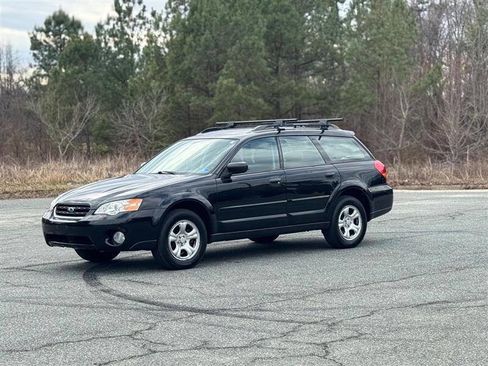 Used 2007 Subaru Outback 2.5i image 2
