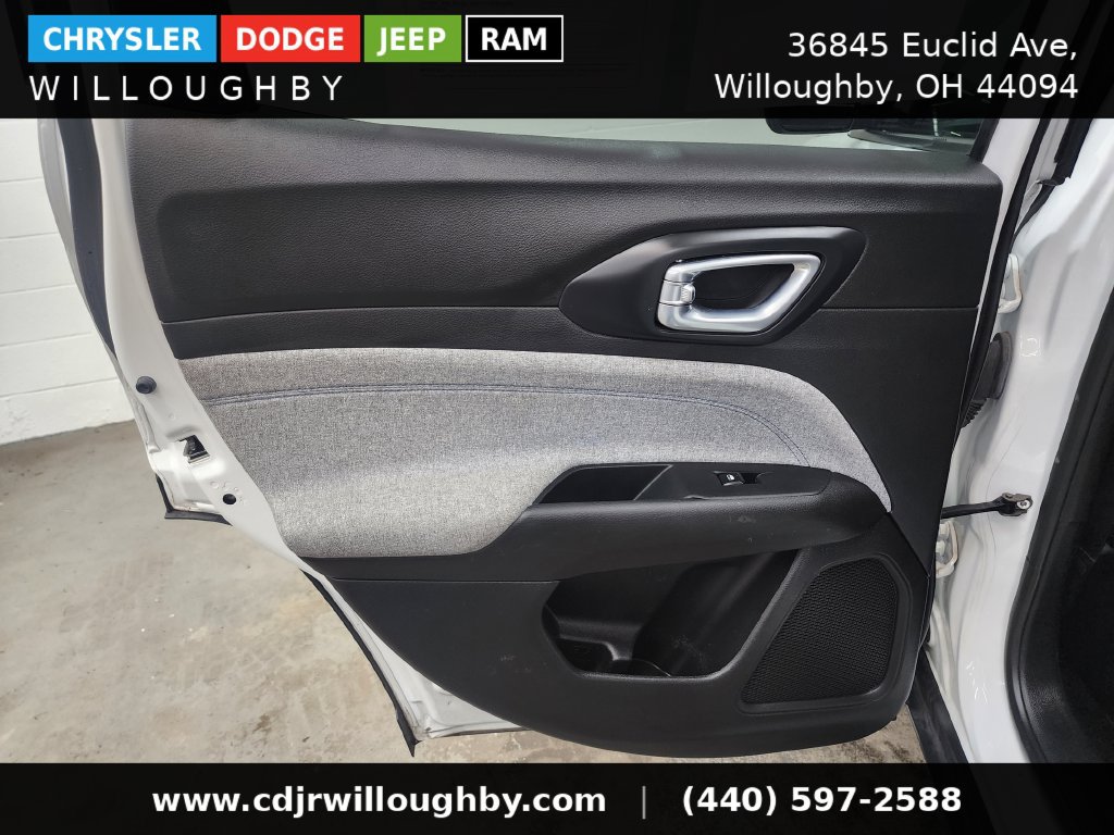 Used 2024 Jeep Compass Latitude AWD/4WD image 24
