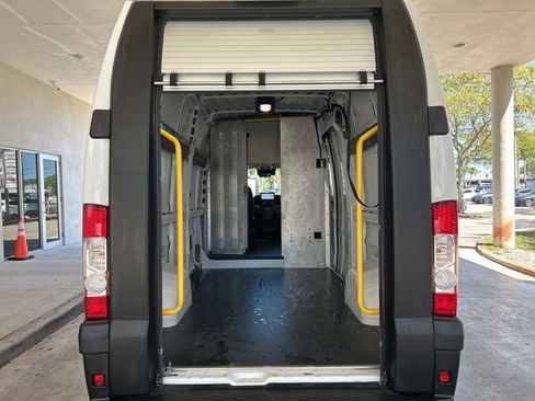 Used 2024 RAM ProMaster 3500 w/ Delivery Van Package FWD image 27