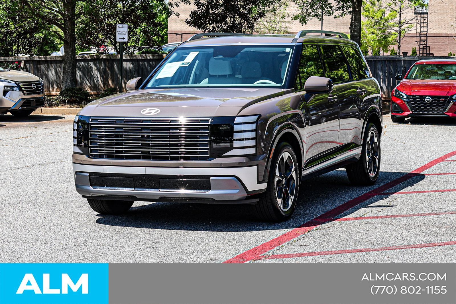 Used 2026 Hyundai Palisade Limited FWD image 3