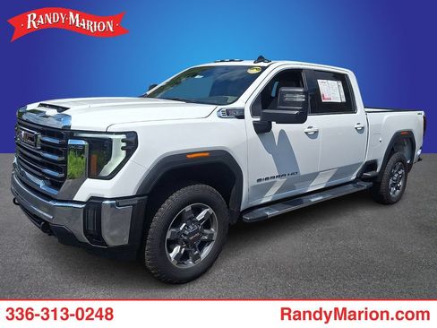 Used 2026 GMC Sierra 2500 SLE w/ Preferred Package AWD/4WD image 1