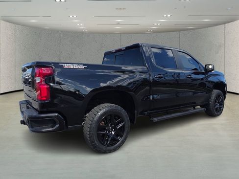 Used 2023 Chevrolet Silverado 1500 LT Trail Boss w/ LT Trail Boss Premium Package image 3