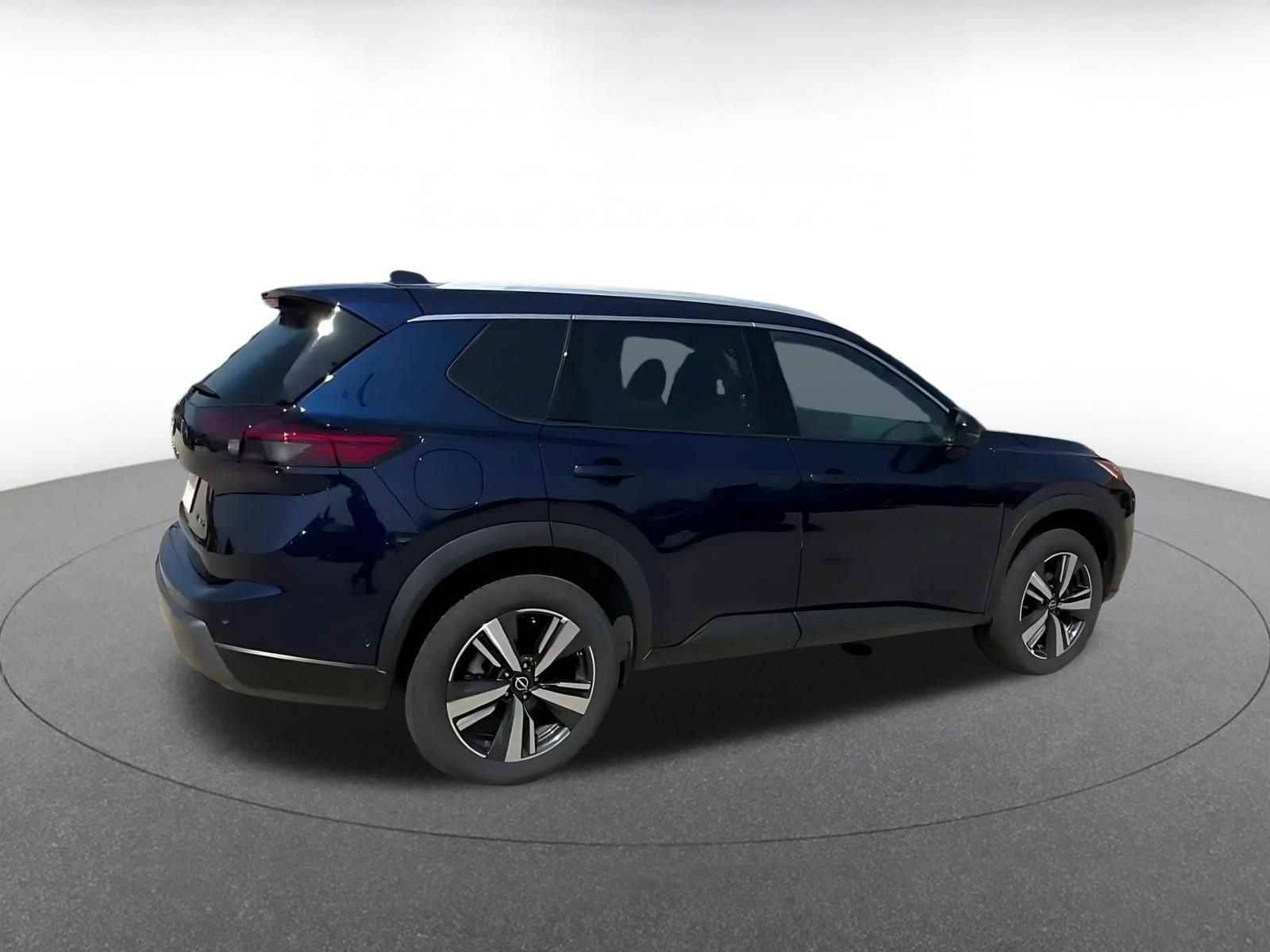 Used 2026 Nissan Rogue SL AWD/4WD image 13