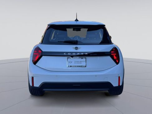 New 2025 MINI Cooper 2-Door Hardtop FWD image 4