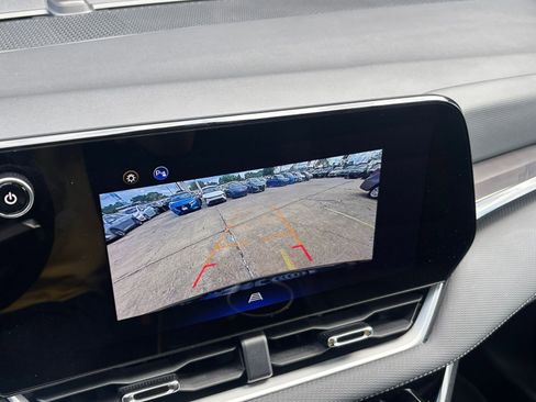 Used 2025 Chevrolet Equinox LT FWD image 24