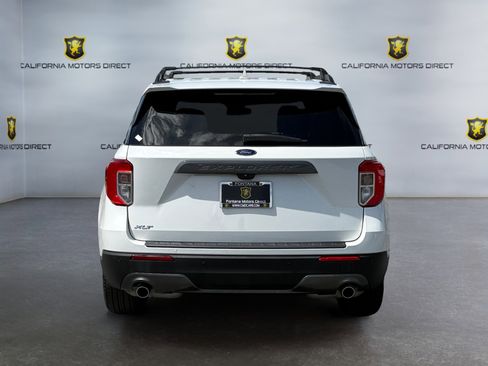 Used 2023 Ford Explorer XLT w/ Equipment Group 202A RWD image 4