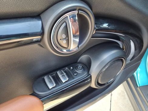 Used 2019 MINI Cooper S w/ Driver Assistance Package FWD image 21