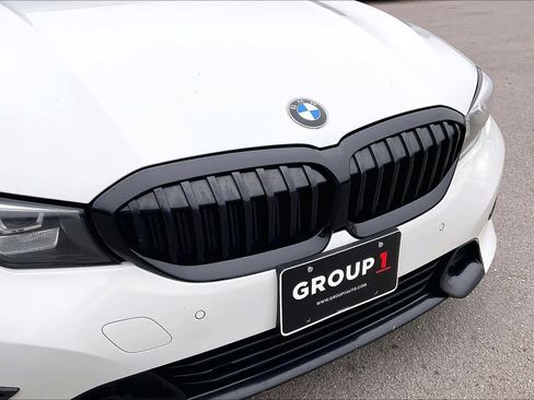 Used 2019 BMW 330i 330i w/ Driving Assistance Package image 28