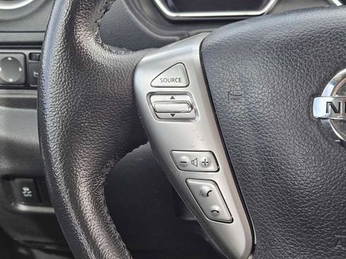 Used 2016 Nissan Versa SL image 25