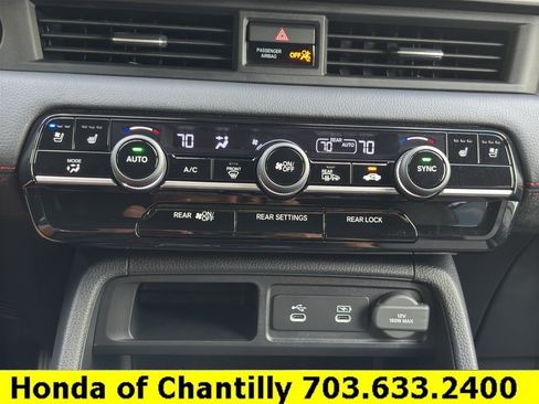 Used 2026 Honda Pilot Black Edition image 16