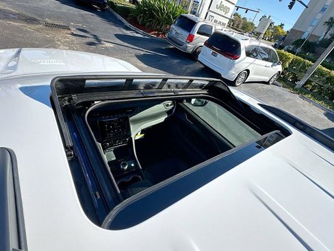 New 2025 Jeep Grand Cherokee Laredo image 30