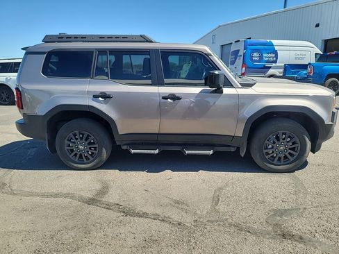 Used 2025 Toyota Land Cruiser 1958 image 7