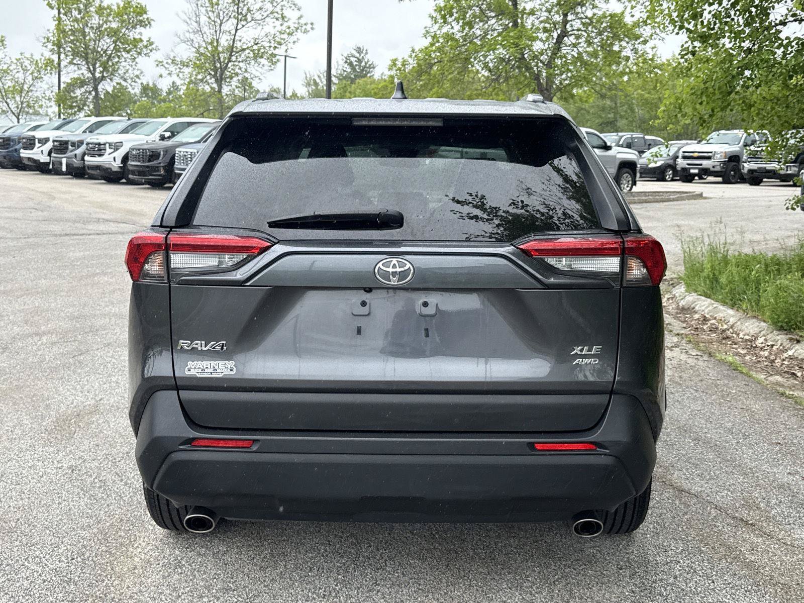Used 2025 Toyota RAV4 XLE AWD/4WD image 6