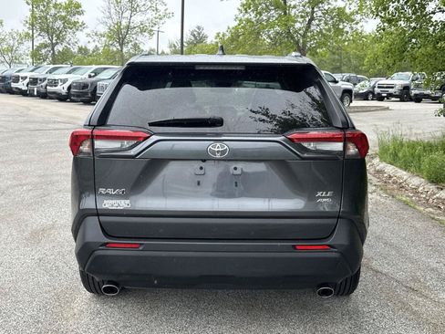 Used 2025 Toyota RAV4 XLE AWD/4WD image 6
