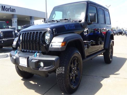 Used 2023 Jeep Wrangler Unlimited Sahara image 2