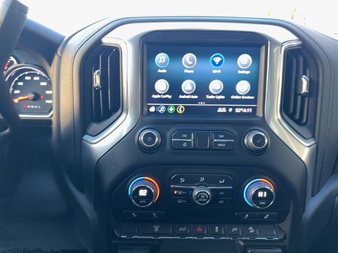 Used 2023 Chevrolet Silverado 2500 LT image 7