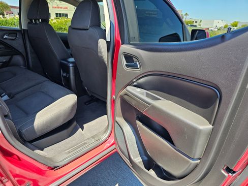 Used 2019 Chevrolet Colorado LT w/ LT Convenience Package RWD image 25