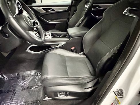 Used 2024 Jaguar F-PACE R-Dynamic S image 22