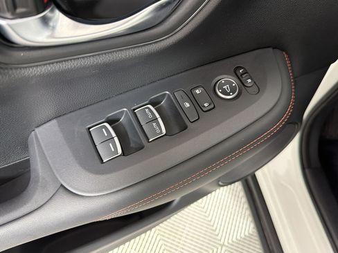 Certified 2024 Honda HR-V Sport image 25