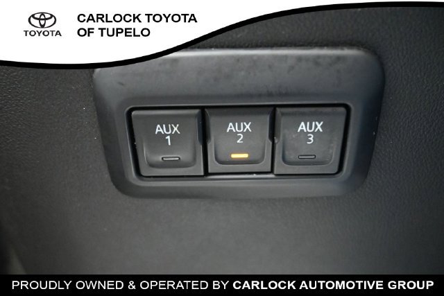 Used 2025 Chevrolet Colorado Trail Boss w/ Midnight Edition AWD/4WD image 25