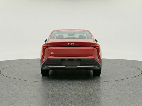 Used 2025 Kia K4 LXS image 7