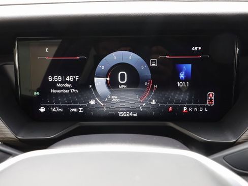 Used 2024 GMC Acadia Denali w/ LPO, Floor Liner Package image 9