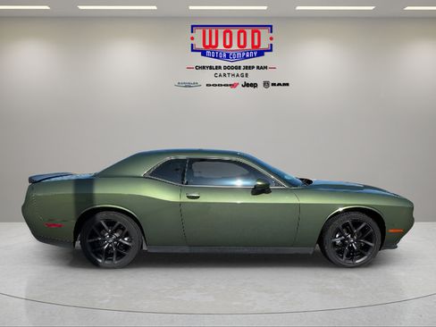 Used 2021 Dodge Challenger SXT w/ Blacktop Package RWD image 3