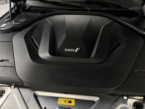 Used 2025 BMW i4 eDrive40 image 35