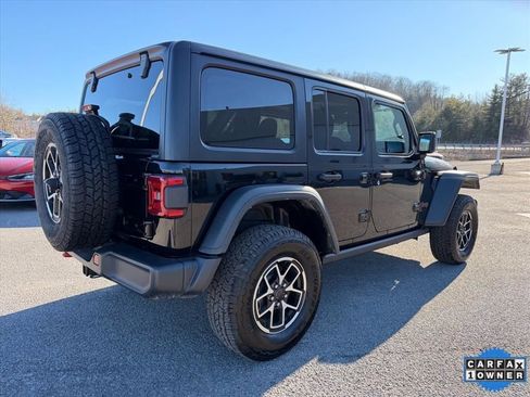 Used 2024 Jeep Wrangler Unlimited Rubicon image 12