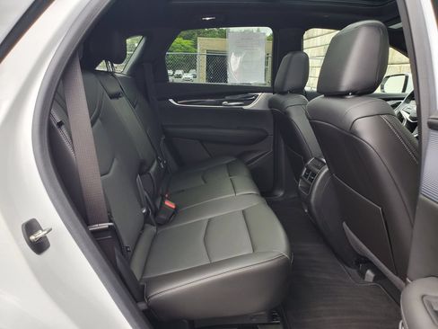 Certified 2023 Cadillac XT5 Premium Luxury w/ Technology Package AWD/4WD image 39