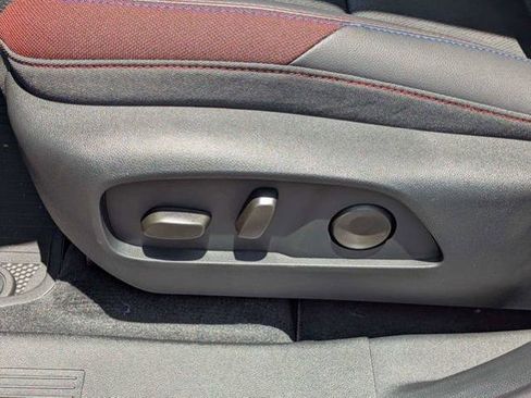 New 2026 Chevrolet Equinox RS w/ Convenience Package III FWD image 23